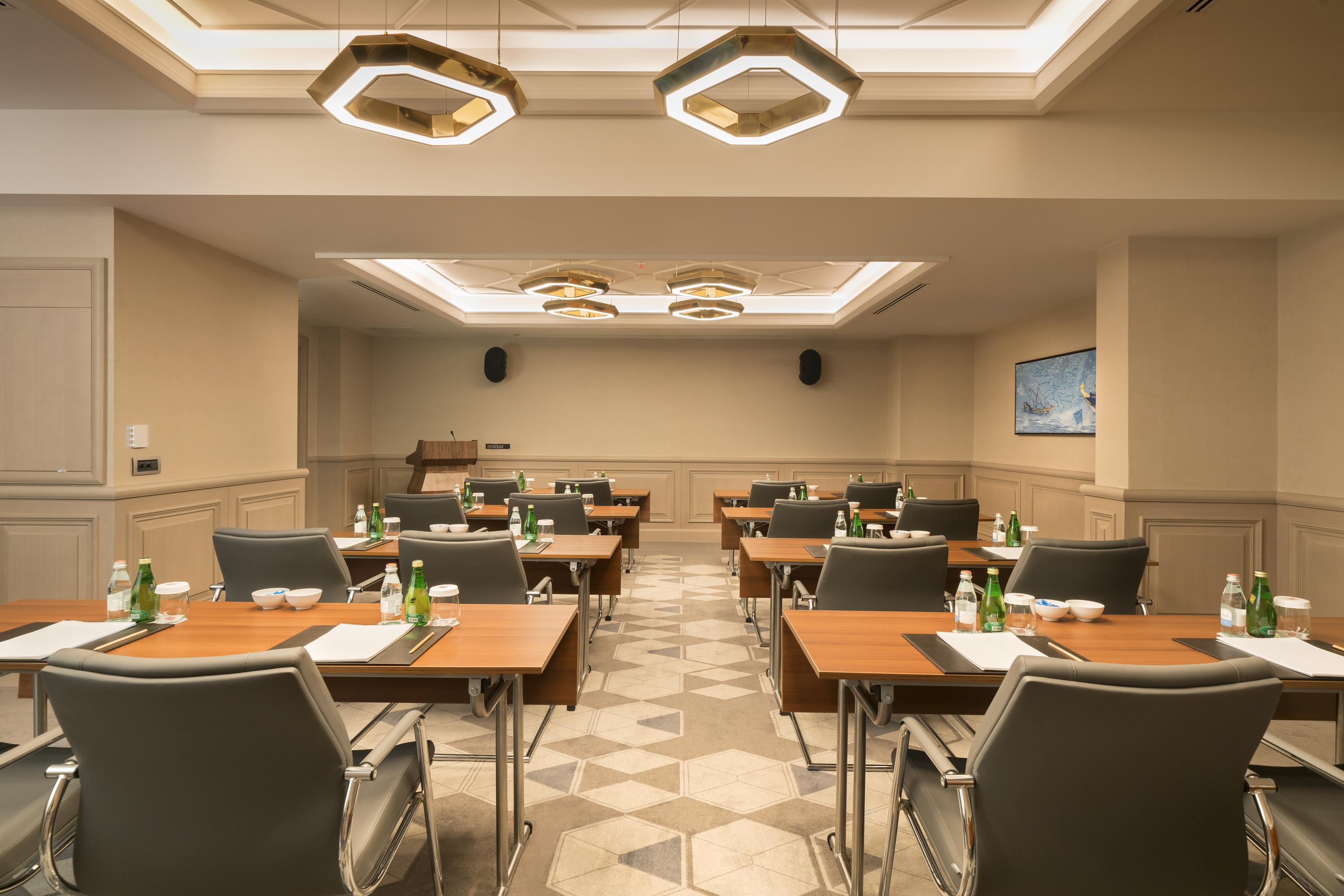 มิลเลนเนียม อิสตันบูล โกลเดน ฮอร์น Hotel ภายนอก รูปภาพ Meeting room